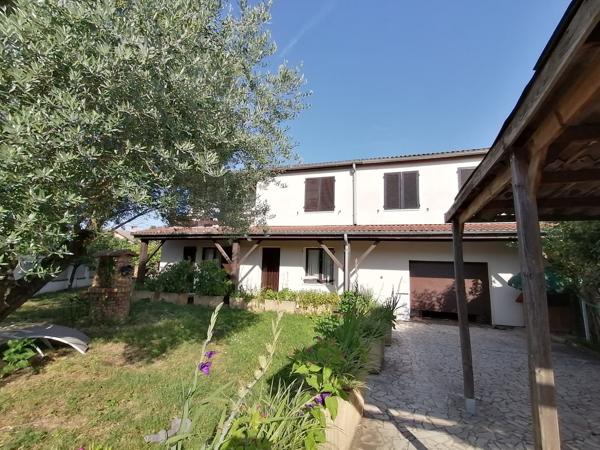Maison 7 pièce(s) 5 chambre(s) 210 m²