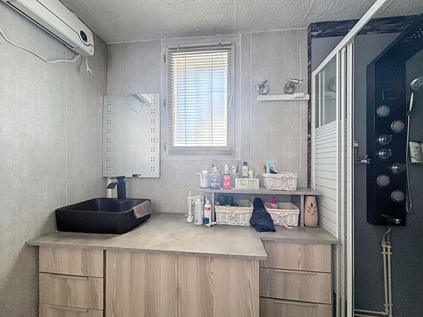 Jolie maison familiale individuelle idéalement située au calme, 92 m2 sur sous sol complet, terrain constructible de 1554m2