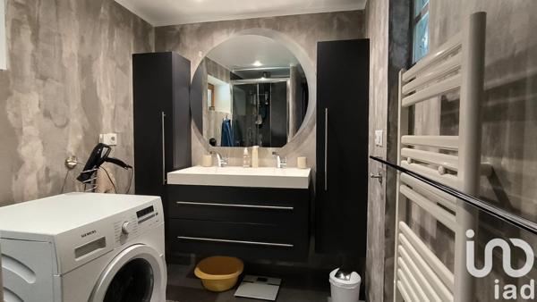 Maison 8 pièces de 219 m² à Saint-Jeoire (74490)