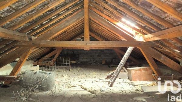 Maison 8 pièces de 219 m² à Saint-Jeoire (74490)