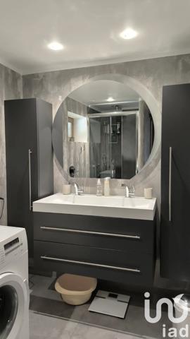 Maison 8 pièces de 219 m² à Saint-Jeoire (74490)