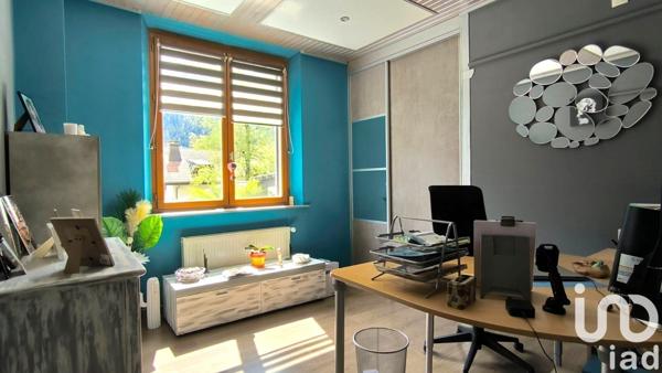 Maison 8 pièces de 219 m² à Saint-Jeoire (74490)