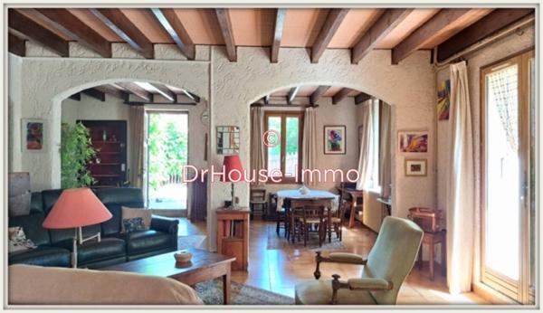 Maison à vendre 10 pièces de 221 m²