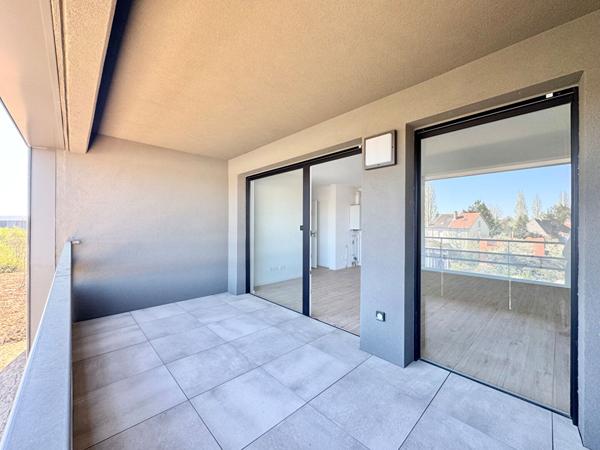 T3 avec terrasse couverte (10m²) + 1 garage + 1 parking souterrain