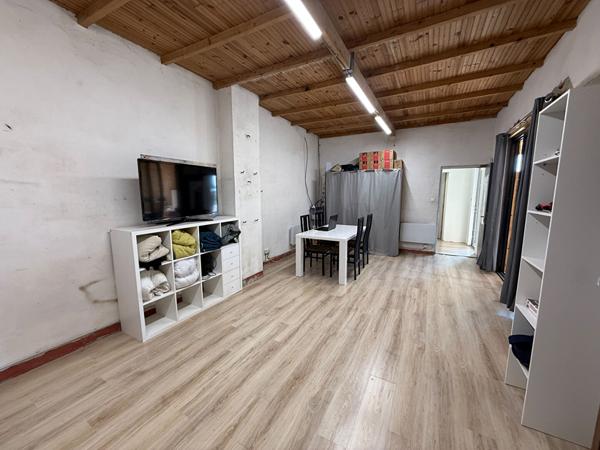 LOCAL COMMERCIAL A PEZENS FORTE VISIBILITE