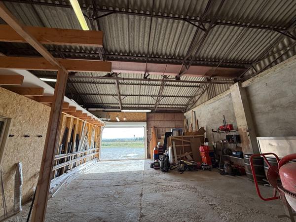 LOCAL COMMERCIAL A PEZENS FORTE VISIBILITE