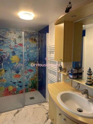 Maison à vendre 8 pièces de 201 m²