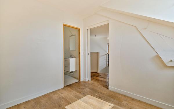 Appartement à vendre    3 pièces • 48,60 m2 Saint-Maur-des-Fossés