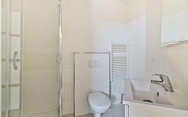 Appartement à vendre    3 pièces • 48,60 m2 Saint-Maur-des-Fossés