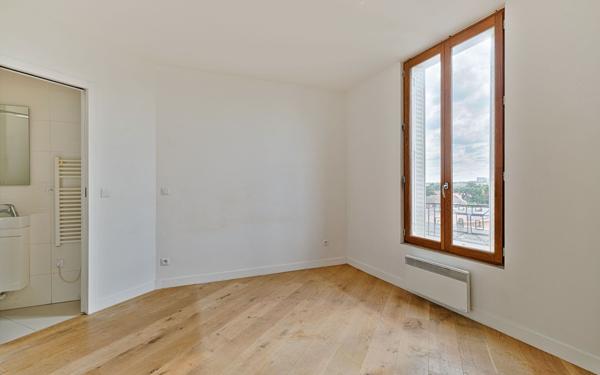 Appartement à vendre    3 pièces • 48,60 m2 Saint-Maur-des-Fossés
