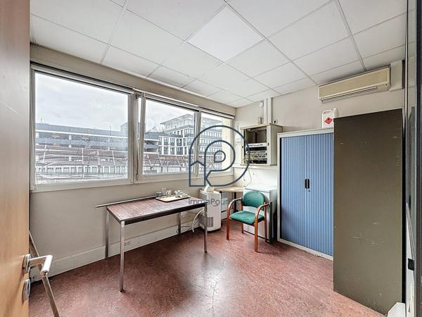 Lille – Bureaux 129 m² avec parkings Prix attractif