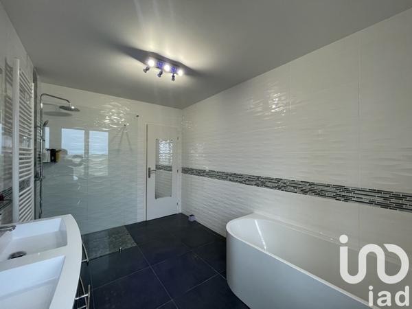 Maison à vendre 7 pièces 222 m² Abondant