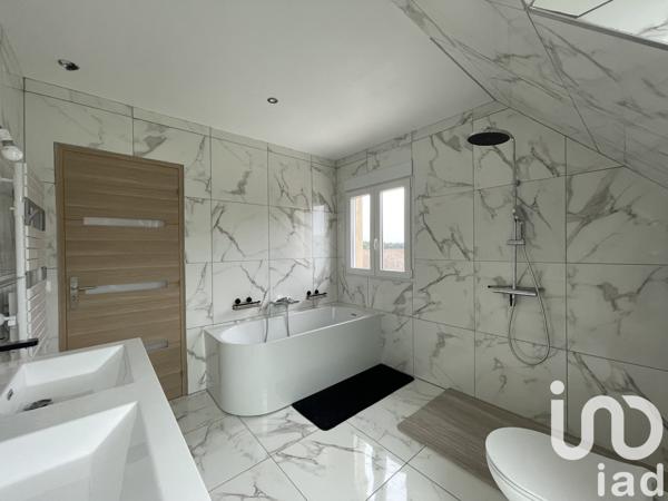 Maison à vendre 7 pièces 222 m² Abondant