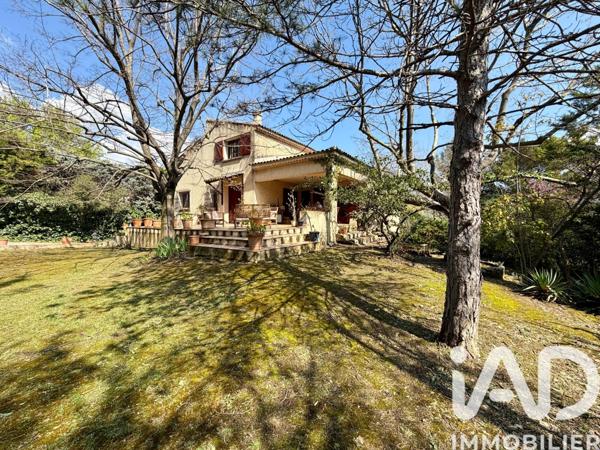 Maison à vendre 6 pièces 220 m² Aubagne