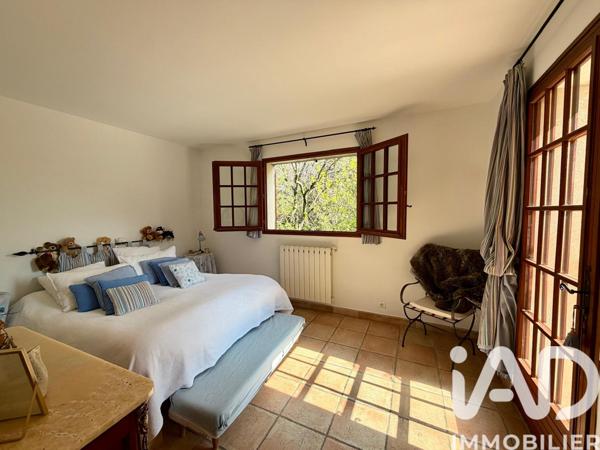 Maison à vendre 6 pièces 220 m² Aubagne