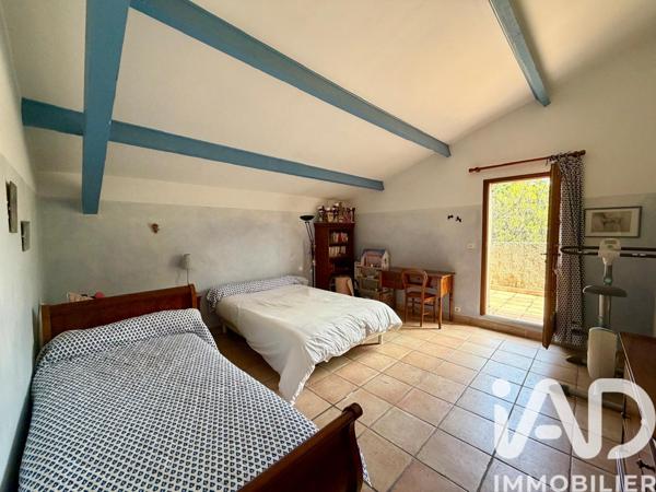Maison à vendre 6 pièces 220 m² Aubagne