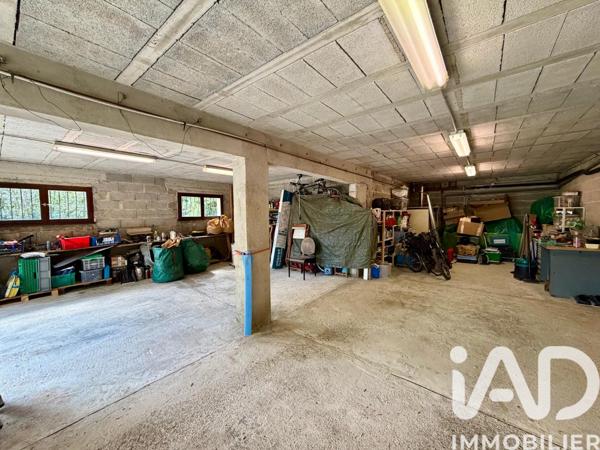 Maison à vendre 6 pièces 220 m² Aubagne