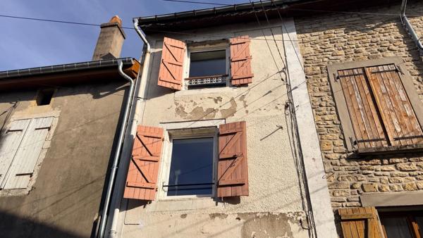 STENAY – Maison à revenu locatif + garage indépendant et potentiel d'aménagement