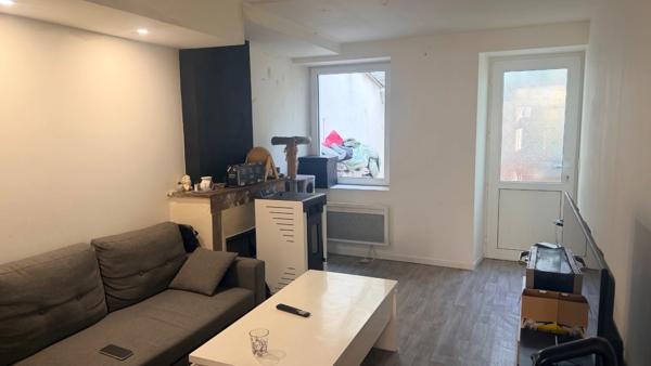 STENAY – Maison à revenu locatif + garage indépendant et potentiel d'aménagement