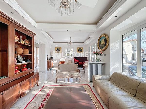 Location maison Le Vésinet - 15 pièce(s) - 480 m² - 7 500 €/mois