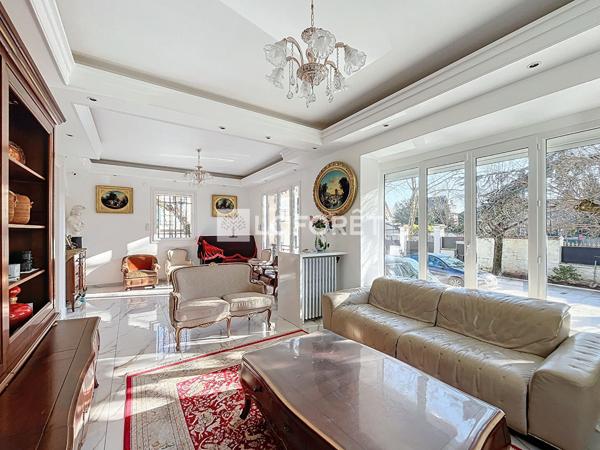 Location maison Le Vésinet - 15 pièce(s) - 480 m² - 7 500 €/mois