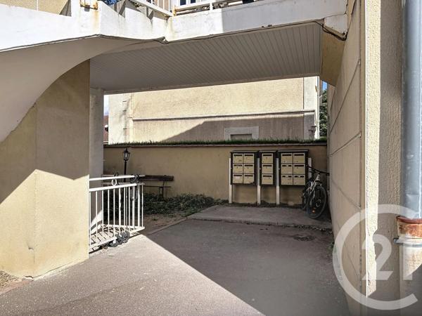 Appartement F1 à vendre  1 pièce - 24,05 m 2   SENS  - 89