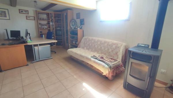 Maison individuelle avec beau terrain plat à Soursac