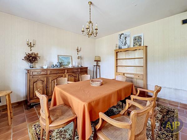 Maison à vendre Soullans - 8 pièces, 178m² avec 5 chambre(s) à 207 900€ - AJP Immobilier Challans