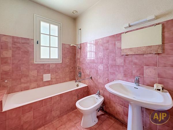Maison à vendre Soullans - 8 pièces, 178m² avec 5 chambre(s) à 207 900€ - AJP Immobilier Challans