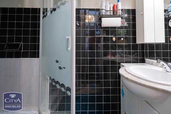 Appartement à vendre 5 pièces 130.5m² Sète (34200)