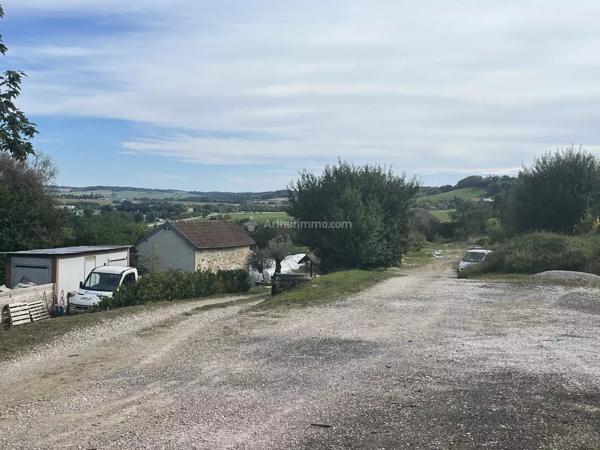 Vente                                                      Terrain
                        
                                         8588 m2                     à Langres