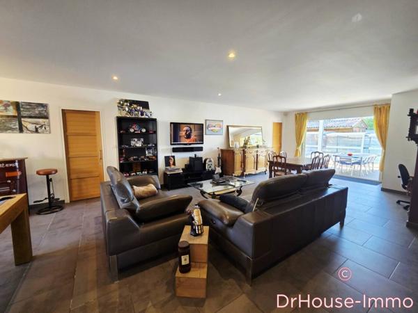 Maison à vendre 6 pièces de 197 m²