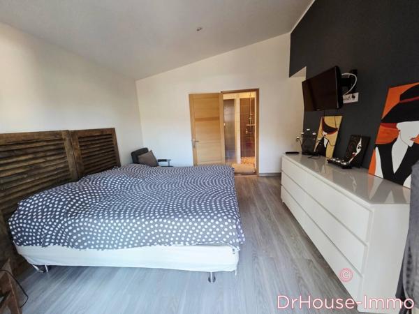 Maison à vendre 6 pièces de 197 m²