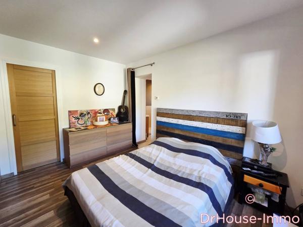 Maison à vendre 6 pièces de 197 m²