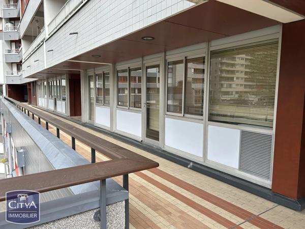 Local commercial à vendre 335.21m² Nanterre (92000)