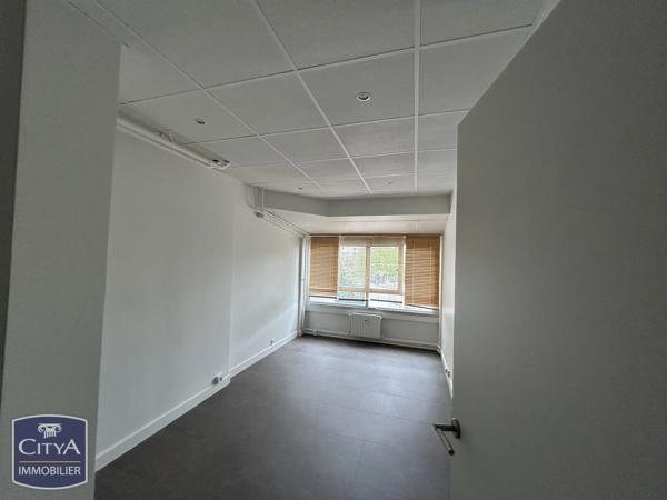 Local commercial à vendre 335.21m² Nanterre (92000)