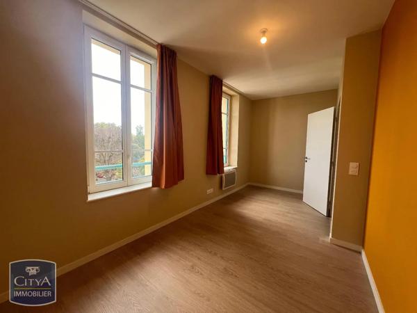 Appartement à louer 4 pièces 84.7m² Vichy (03200)