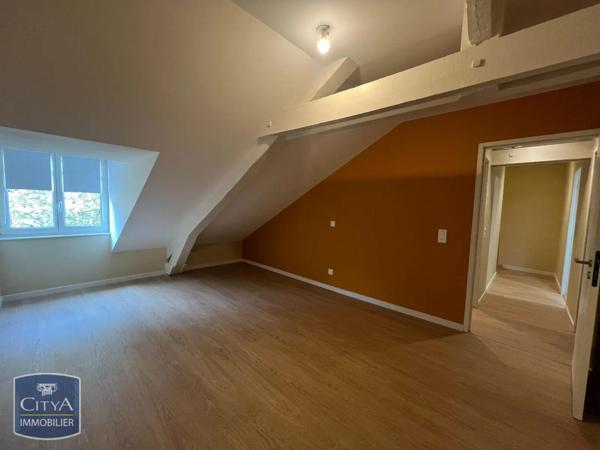 Appartement à louer 4 pièces 84.7m² Vichy (03200)