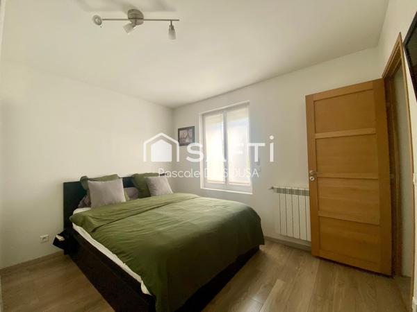 Maison avec 4 chambres entièrement rénovée à 15mn du Centre Ville