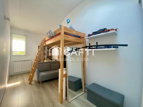 Maison avec 4 chambres entièrement rénovée à 15mn du Centre Ville