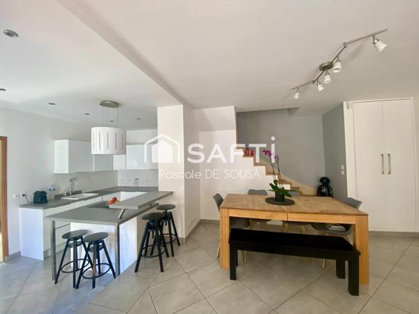 Maison avec 4 chambres entièrement rénovée à 15mn du Centre Ville