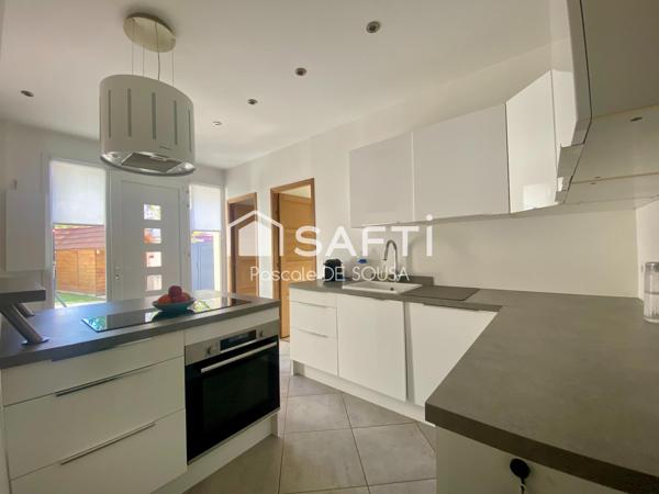 Maison avec 4 chambres entièrement rénovée à 15mn du Centre Ville