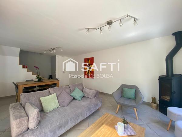 Maison avec 4 chambres entièrement rénovée à 15mn du Centre Ville