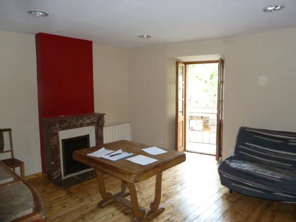 Appartement à louer à Ispagnac (48320)