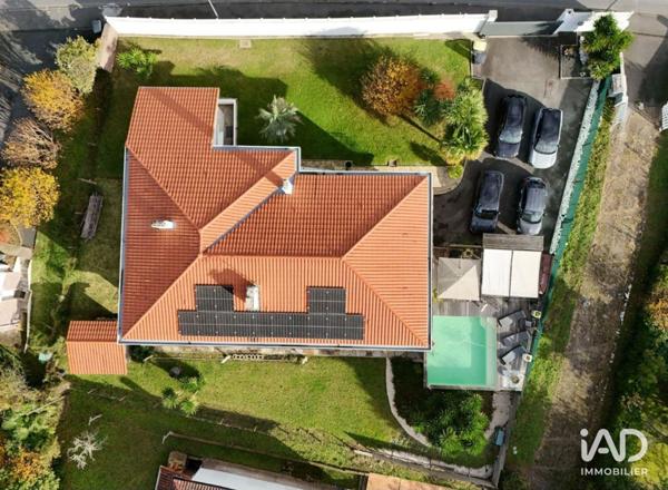 Maison à vendre 11 pièces 297 m² Saint-Pierre-d'Irube