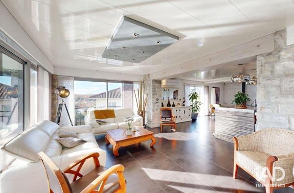 Maison à vendre 11 pièces 297 m² Saint-Pierre-d'Irube