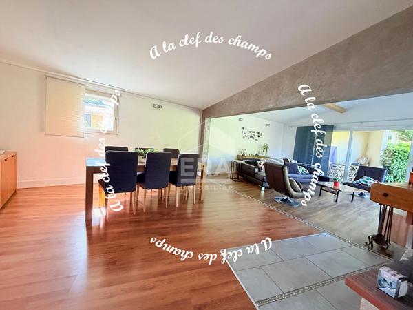 Maison Villiers Le Bâcle 6 pièce(s) 174 m2