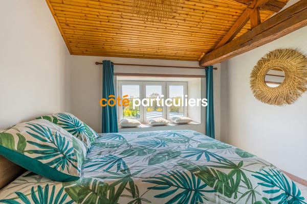 Vente Maison240 m² - 11 Pièces - SAINT CYR EN TALMONDAIS (85540)