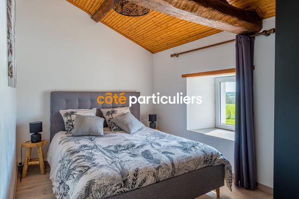 Vente Maison240 m² - 11 Pièces - SAINT CYR EN TALMONDAIS (85540)