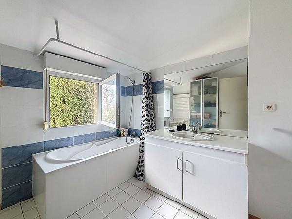 Maison individuelle 5 pièces avec garage de 111m² à CASTANET TOLOSAN